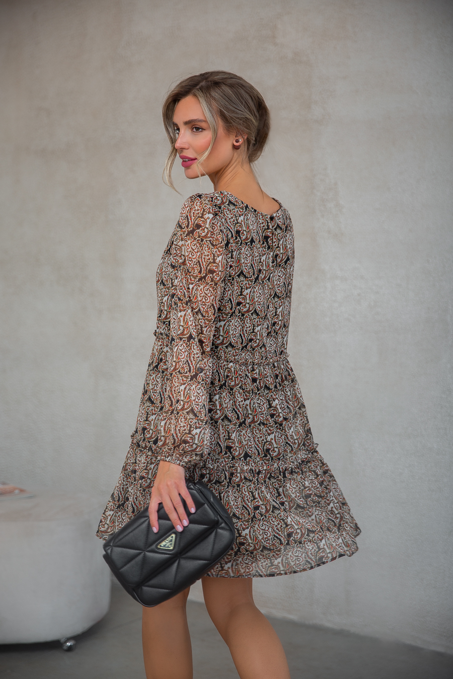 Аллисте.3 платье свободного кроя из фактурного шифона в изящный рисунок пейсли от Ритини