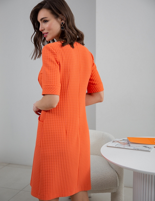 Тулуз, яркое платье полуприлегающегоя кроя с карманами в цвете печеный апельсин от Ритини