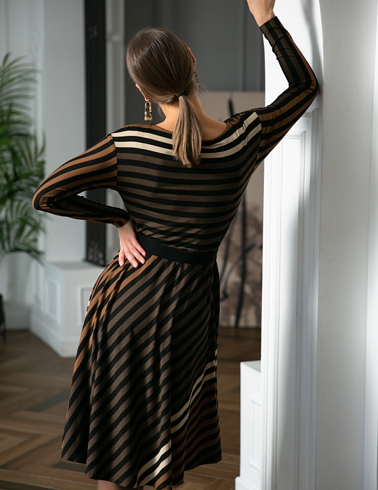 Чива, трикотажное платье в полоску с юбкой полусолнце + пояс-резинка от Ритини